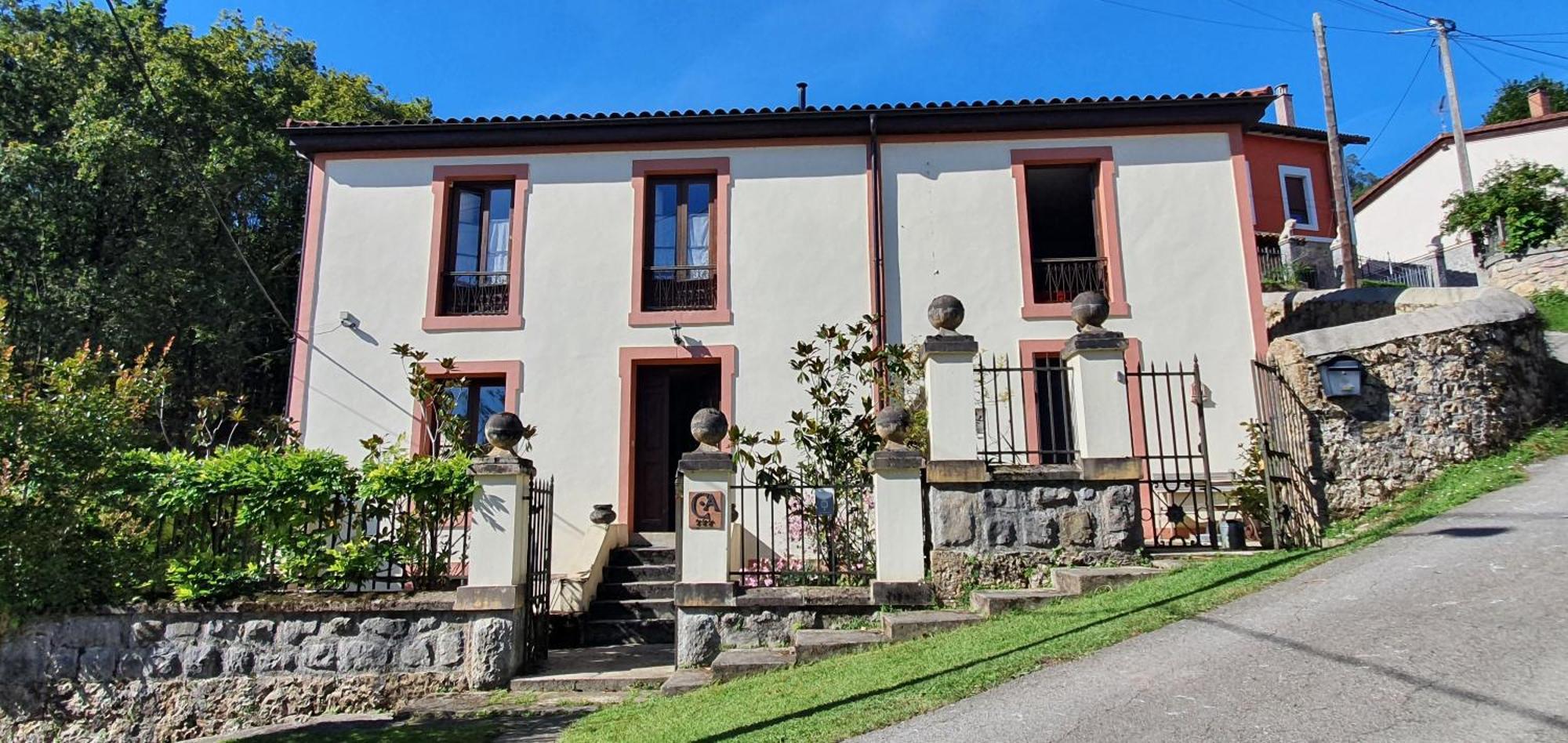La Casona De La Vega Junto A Onís Exteriör bild
